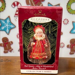 NWT Hallmark Keepsake Ornament Madame Alexander Red Queen Alice in Wonderland
